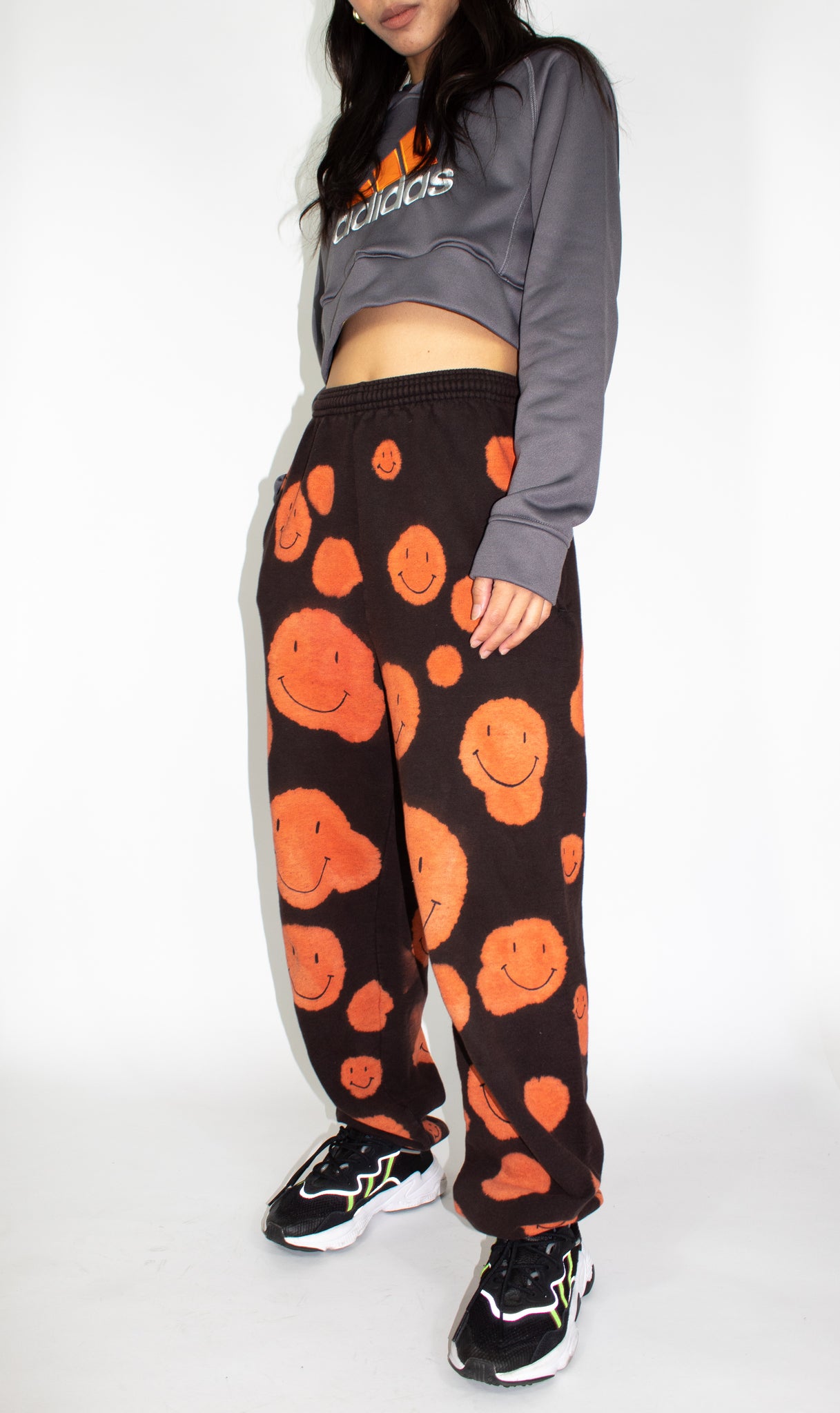 1/1 CUSTOM COLORED SMILEY JOGGERS