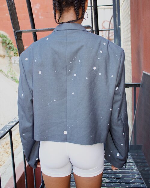 1/1 PAINTED WHITE CROPPED BLAZER
