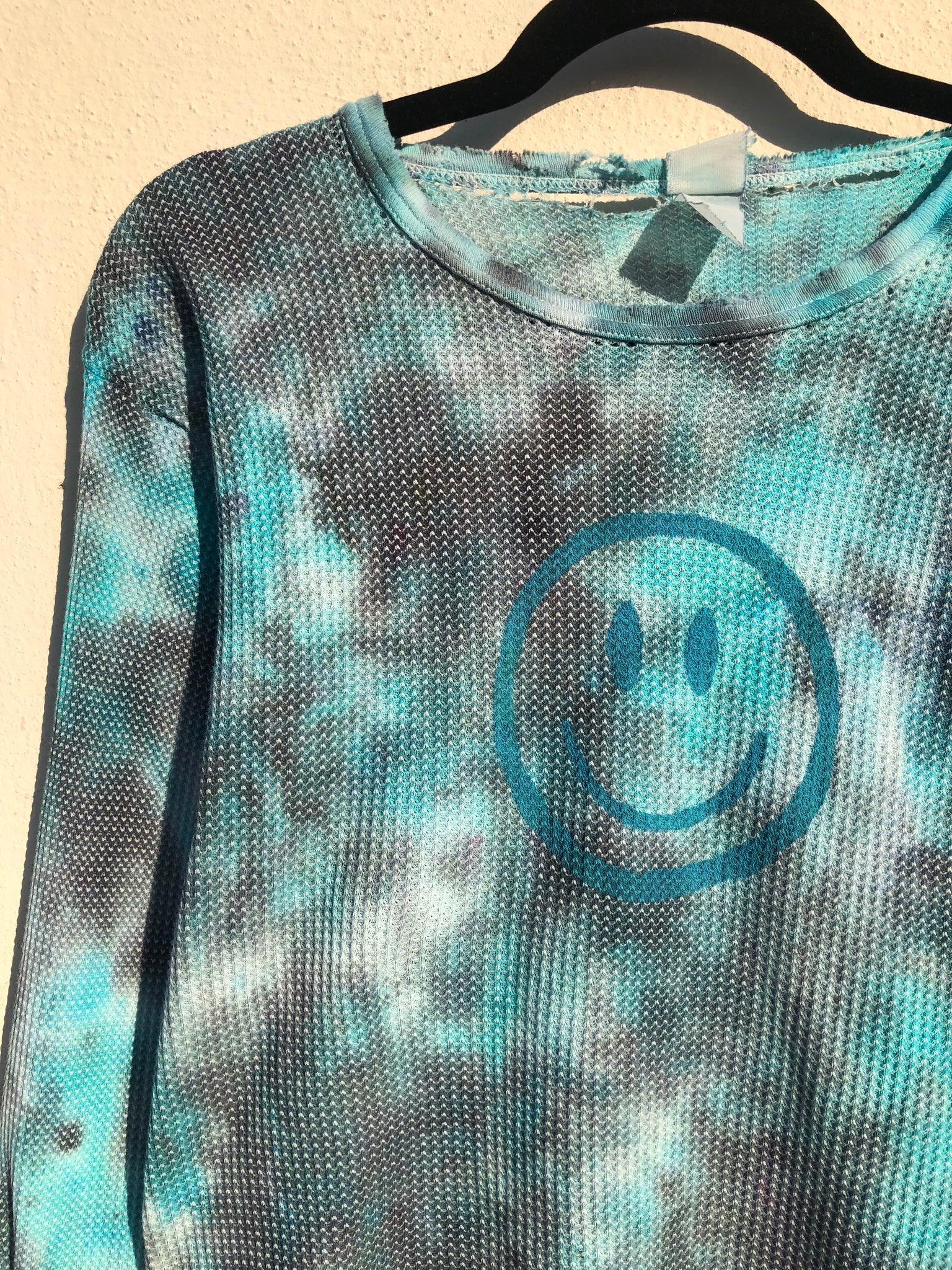 1/1 DYED SMILEY WAFFLE CROP LS