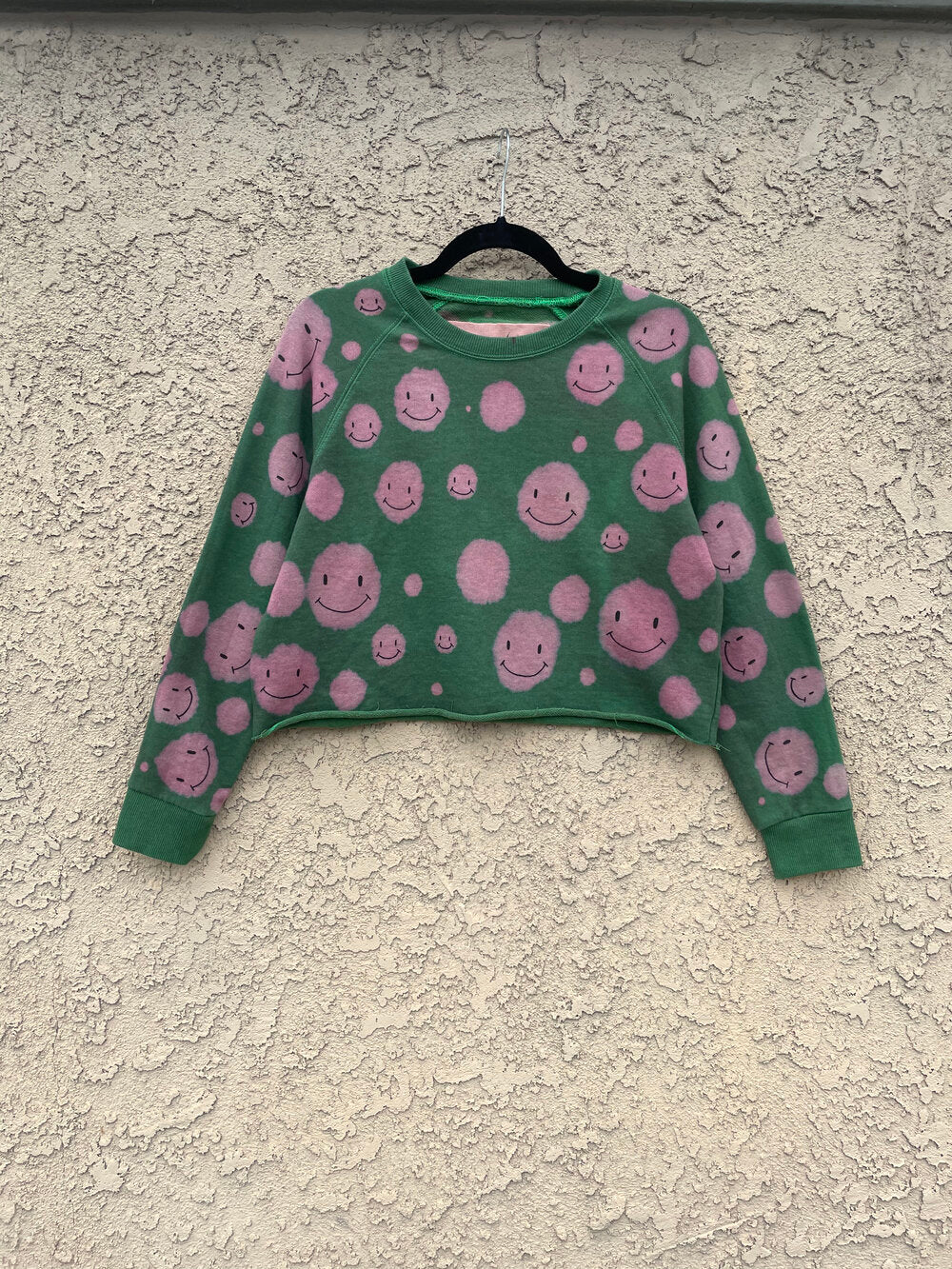 1/1 GREEN & PINK CROPPED CREW